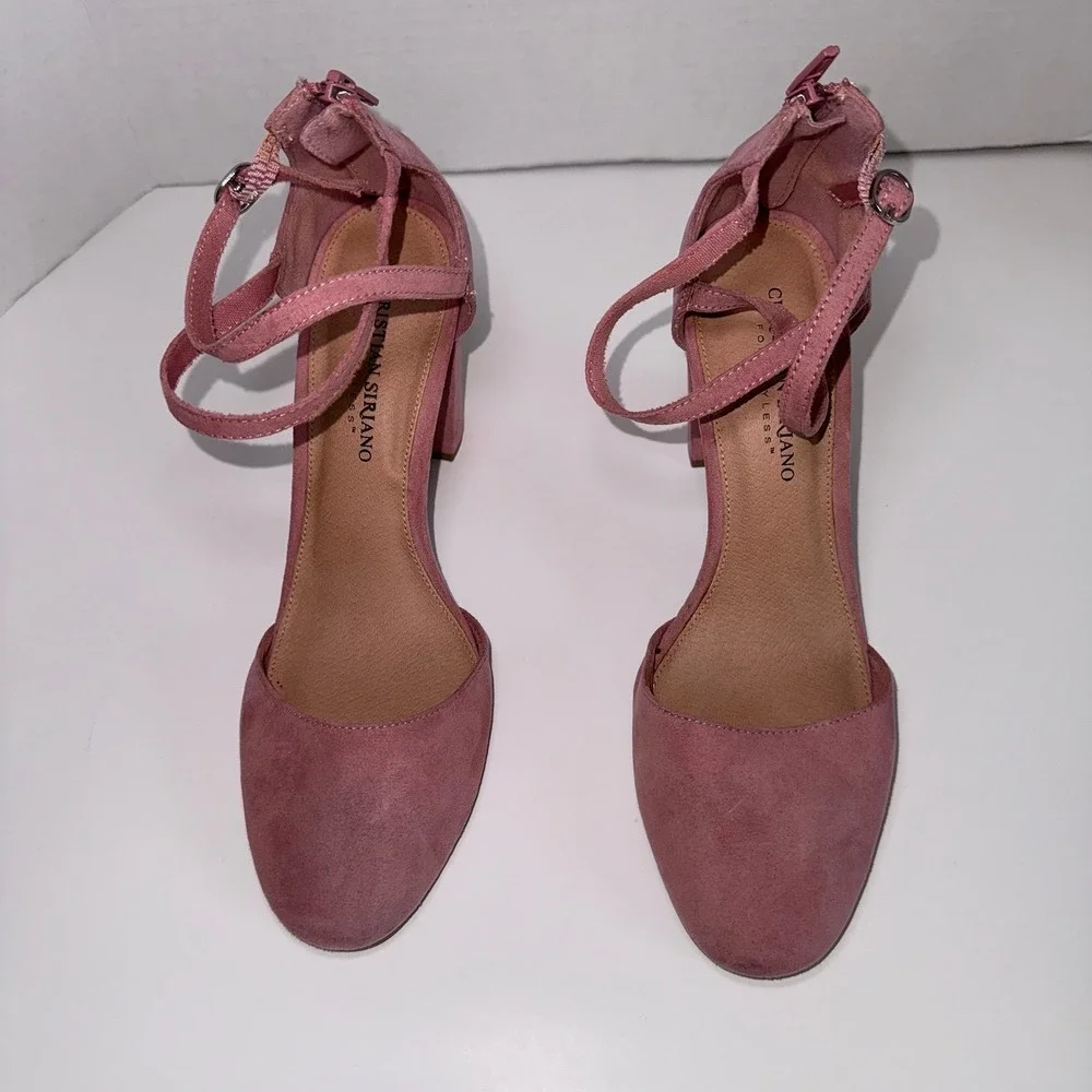 Christian Siriano Women's Faux Suede Feel Close Toe Dusty Pink Heel Size 8